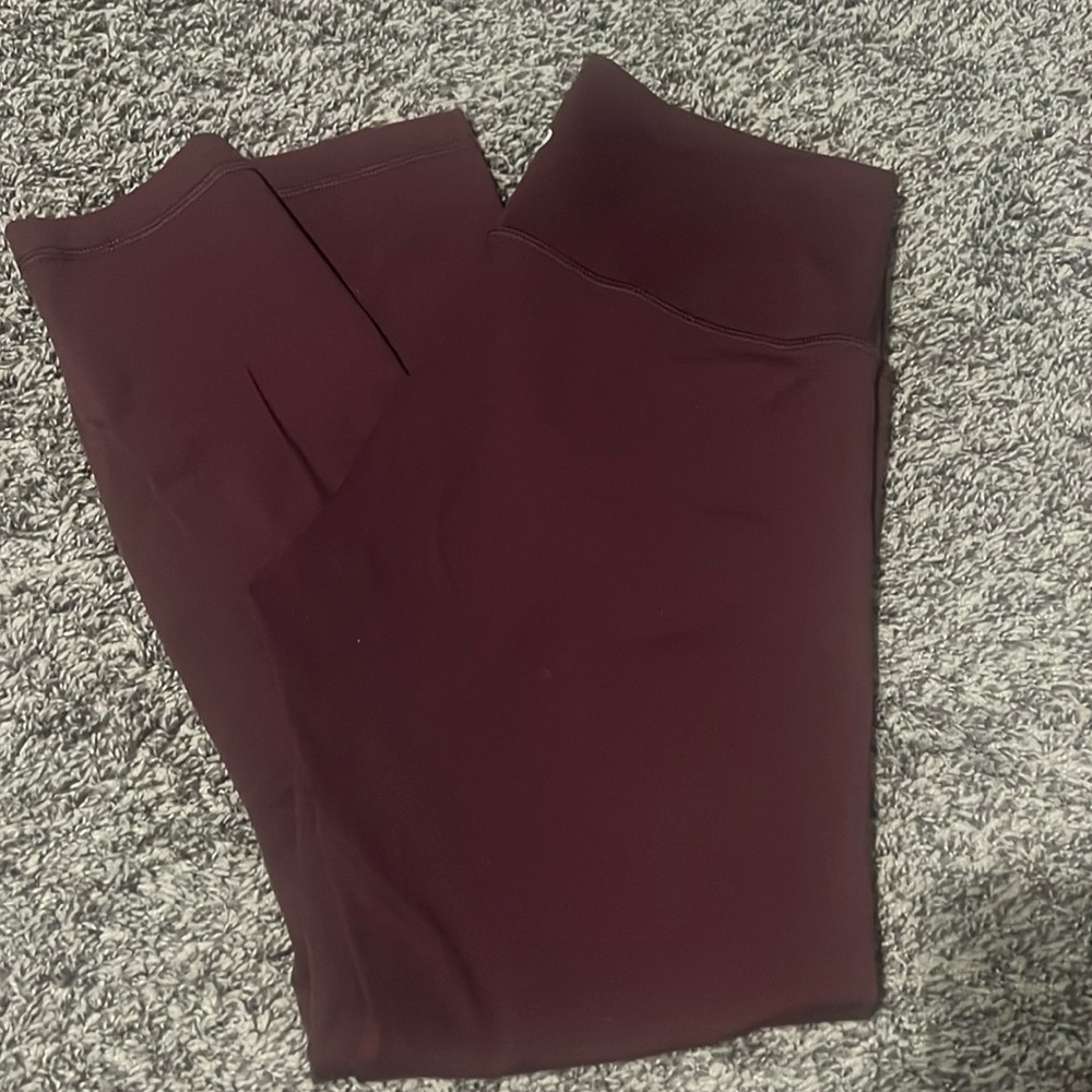 Lululemon wunder under high rise 7/8 size 8 burgandy
